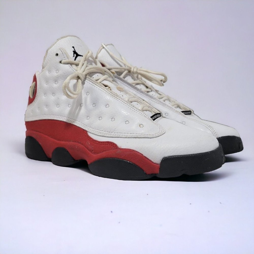 Size 6.5Y/8W- Jordan 13 Retro Chicago GS 2017
